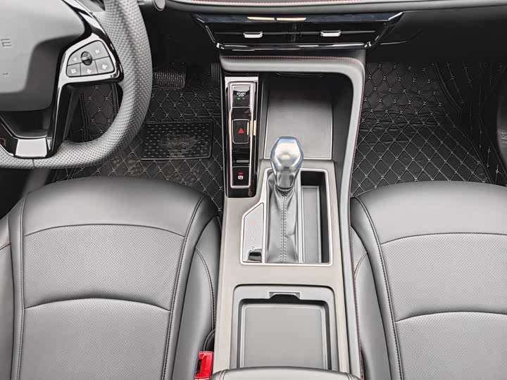 Roewe i5 2024 2024款 1.5L CVT尊荣版