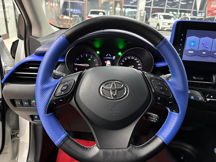 Toyota C-HR 2022 2022款 2.0L 领先版