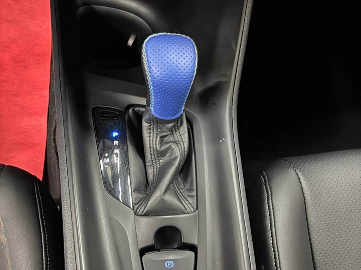 Toyota C-HR 2022 2022款 2.0L 领先版