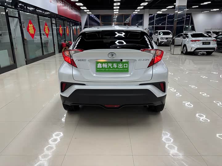 Toyota C-HR 2022 2022款 2.0L 领先版