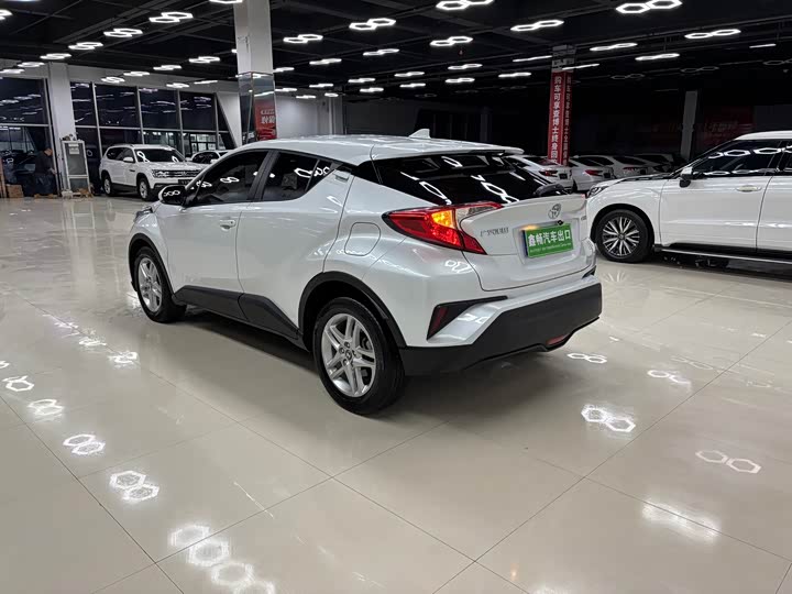 Toyota C-HR 2022 2022款 2.0L 领先版