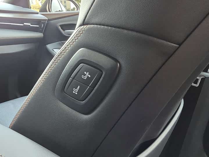 Toyota Avalon 2024 2024款 2.0L 臻选版