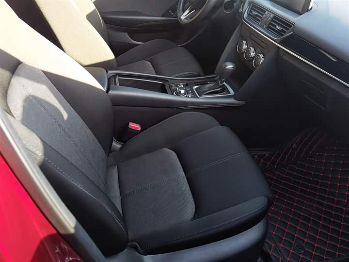 Mazda CX-4 2021 2021款 2.0L 自动两驱蓝天活力版