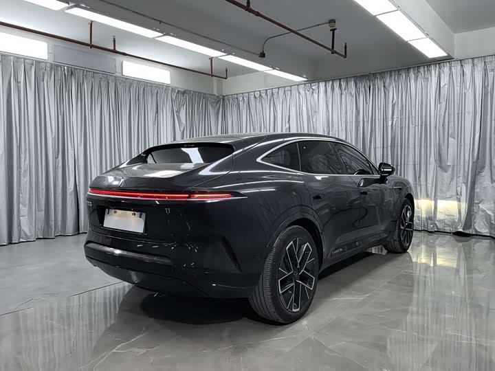 Avatr 11 2023 2023款 鸿蒙 90度 后驱版