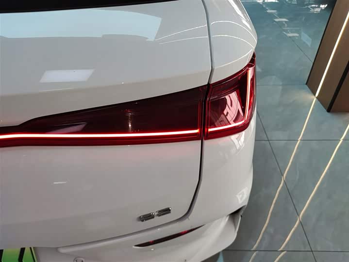 BYD E2 2023 2023款 豪华型