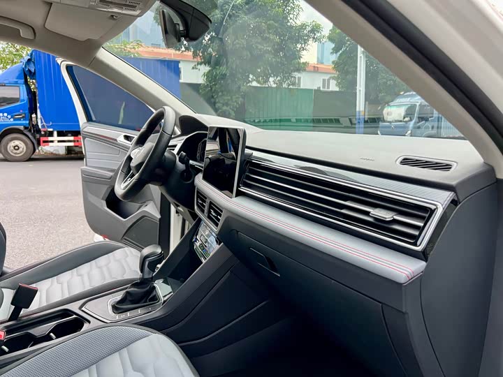 Volkswagen Tiguan X 2022 2022款 330TSI 两驱越享版