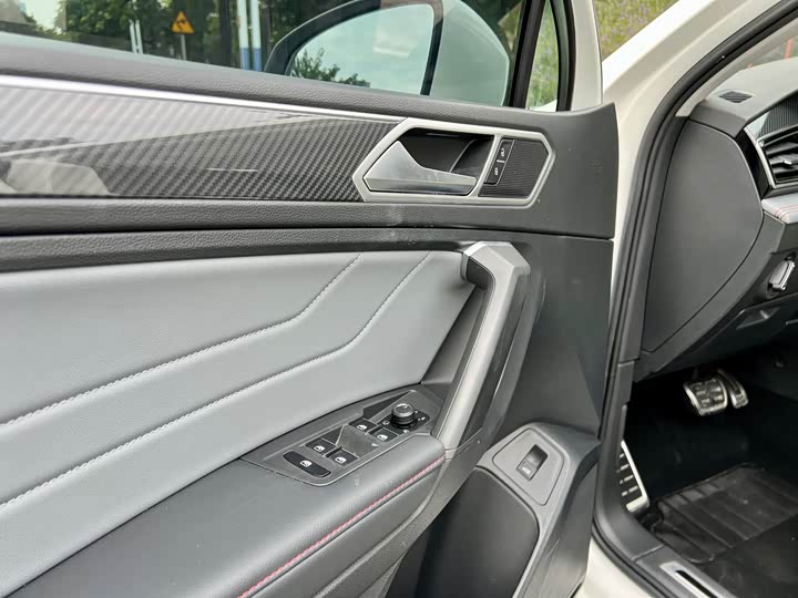 Volkswagen Tiguan X 2022 2022款 330TSI 两驱越享版