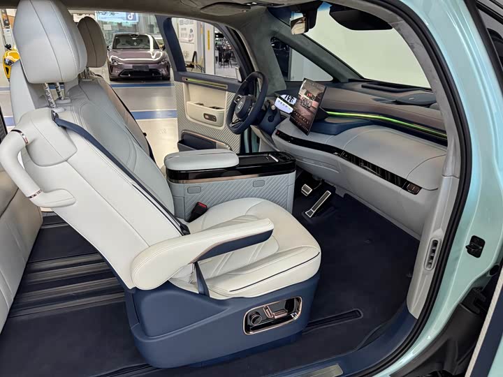 Zeekr Mix 2025 2025款 智驾版