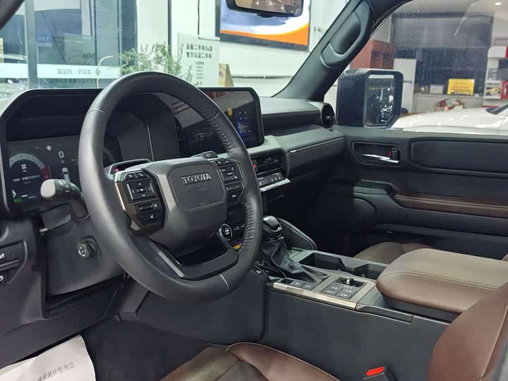 Toyota Prado 2024 2024款 2.4T 悍野WX版 6座