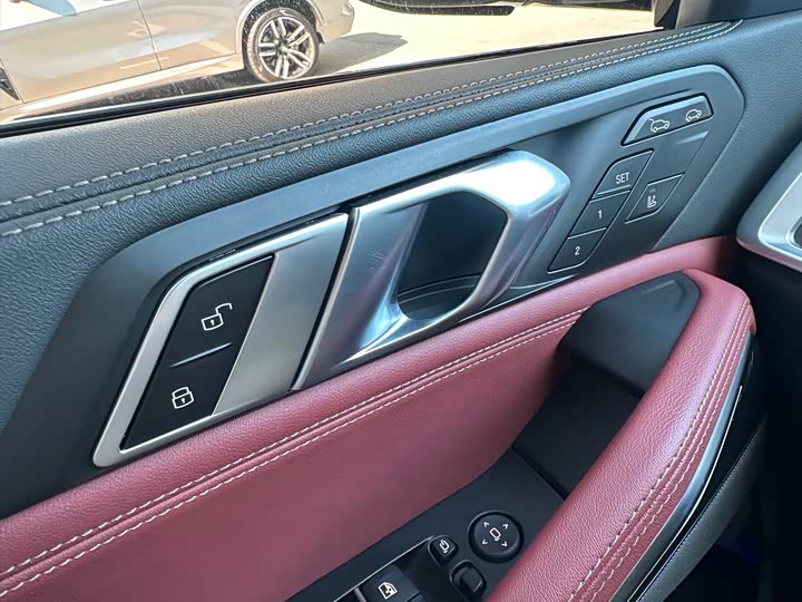 BMW X6 2023 2023款 xDrive40i 尊享型 M运动套装