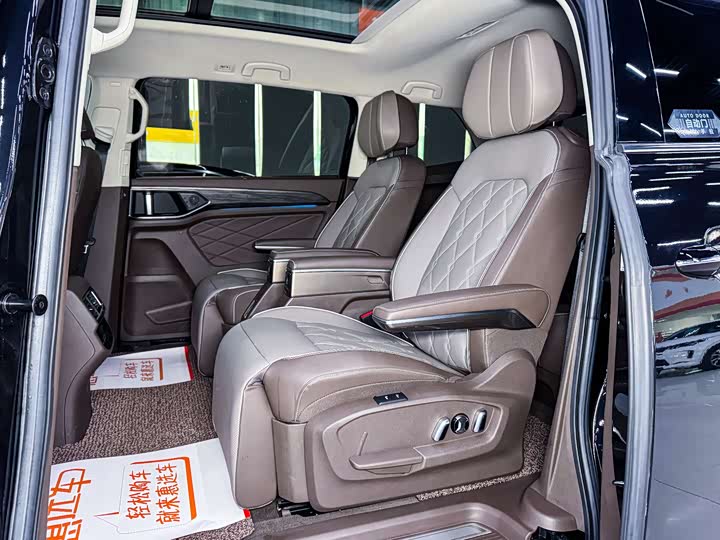 Volkswagen Viloran 2024 2024款 380TSI 尊贵版