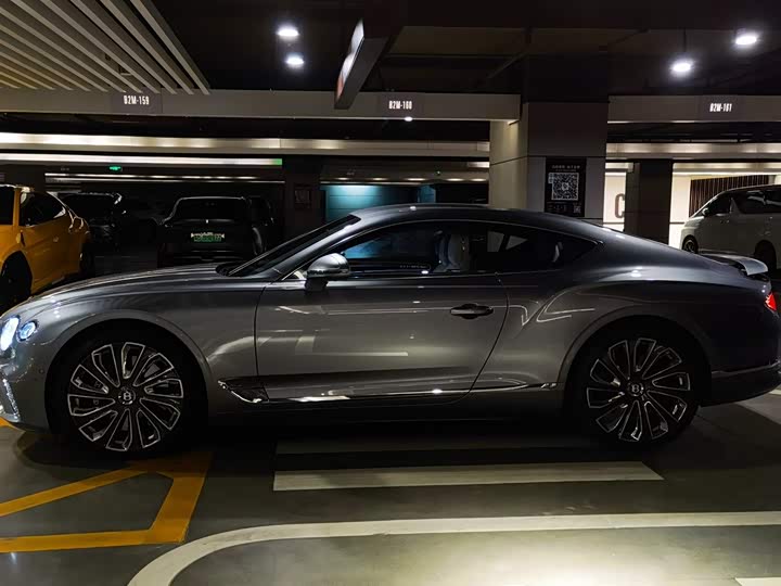 Bentley Continental GT 2022 2022款 4.0T GT V8 Mulliner