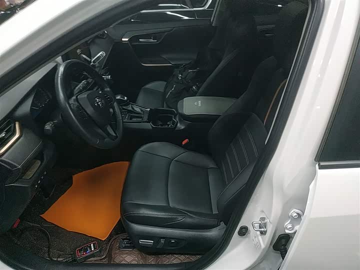 Toyota Wildlander 2024 2024款 2.0L CVT两驱豪华PLUS版