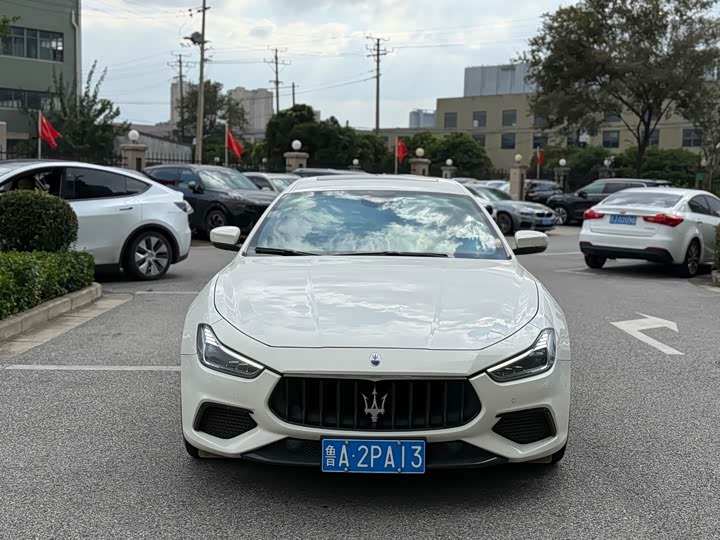 Maserati Ghibli 2023 2023款 3.0T Modena