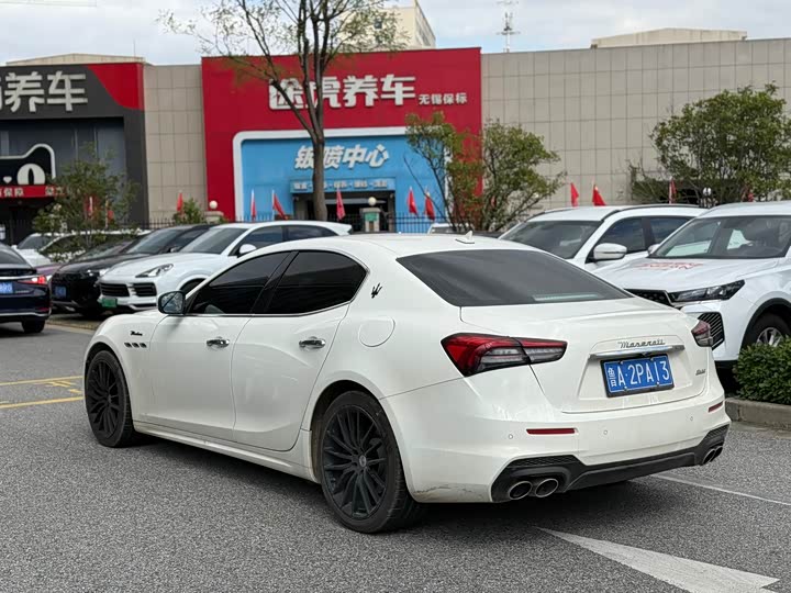 Maserati Ghibli 2023 2023款 3.0T Modena