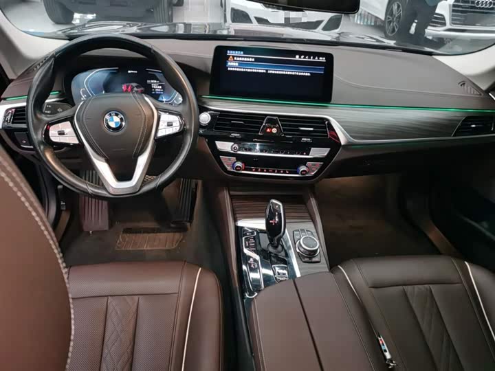 BMW 5 Series Hybrid 2022 2022款 改款 535Le 豪华套装
