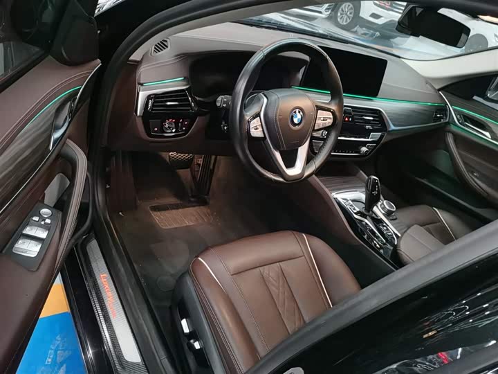 BMW 5 Series Hybrid 2022 2022款 改款 535Le 豪华套装