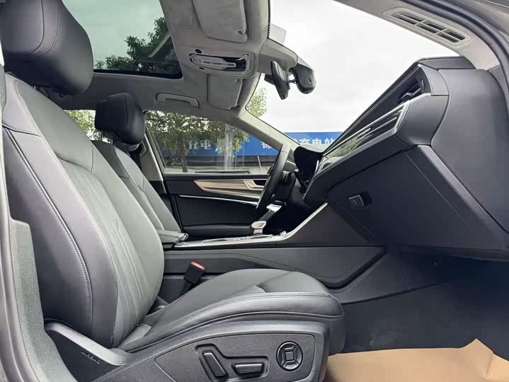 Audi A6 2023 2023款 allroad quattro 55 TFSI 大探险家版