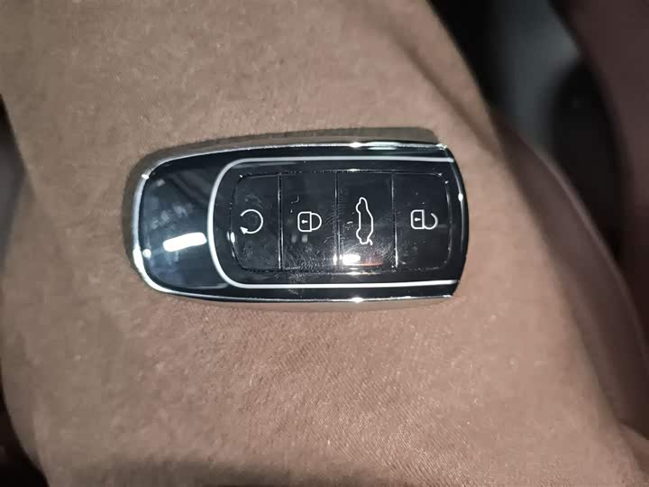 Chery Tiggo 8 Pro 2024 2024款 冠军版 390T 两驱巅峰版 5座