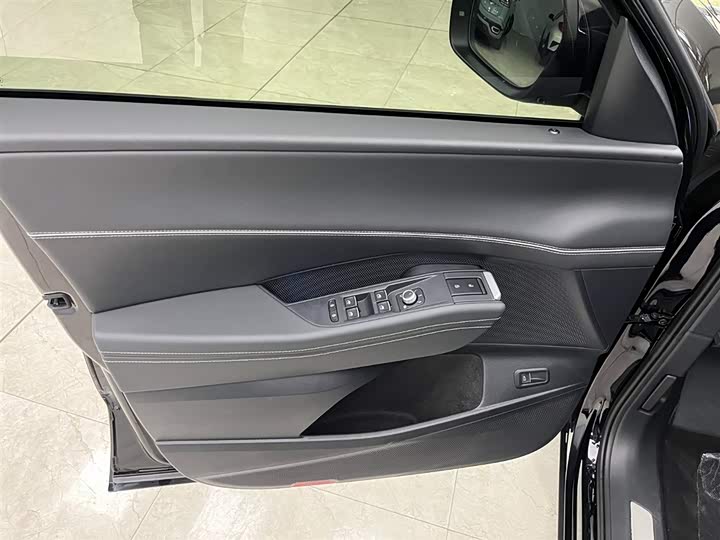 Volkswagen Teramont Pro 2025 2025款 途昂 Pro 450TSI 四驱纵横版