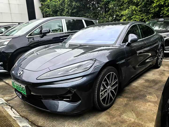 Denza Z9 2024 2024款 1100km 四驱Max版