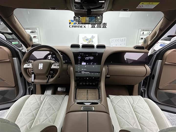 BYD Yangwang U8 2023 2023款 豪华版