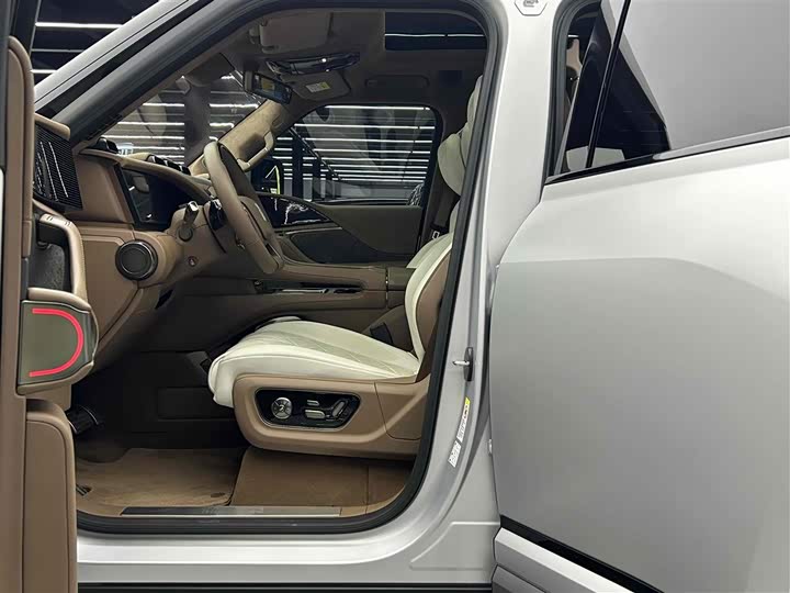 BYD Yangwang U8 2023 2023款 豪华版