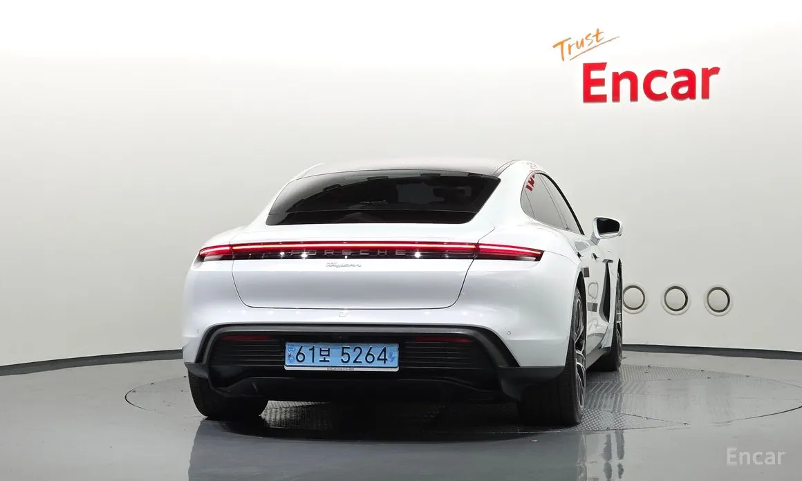 Porsche Taycan 2020 Base