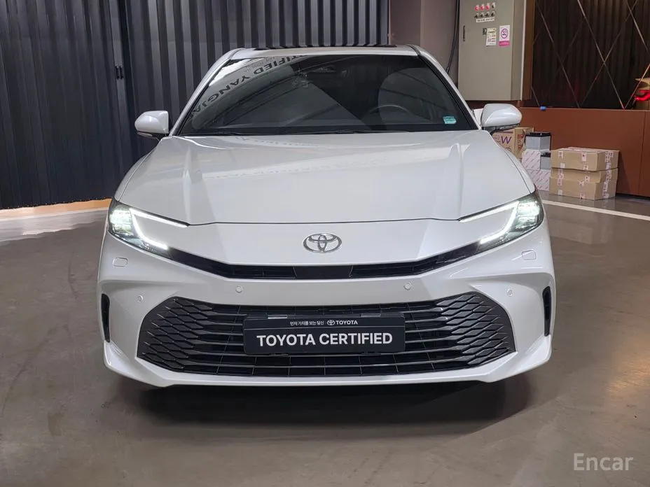 Toyota Camry 2024 2.5 XLE Hybrid