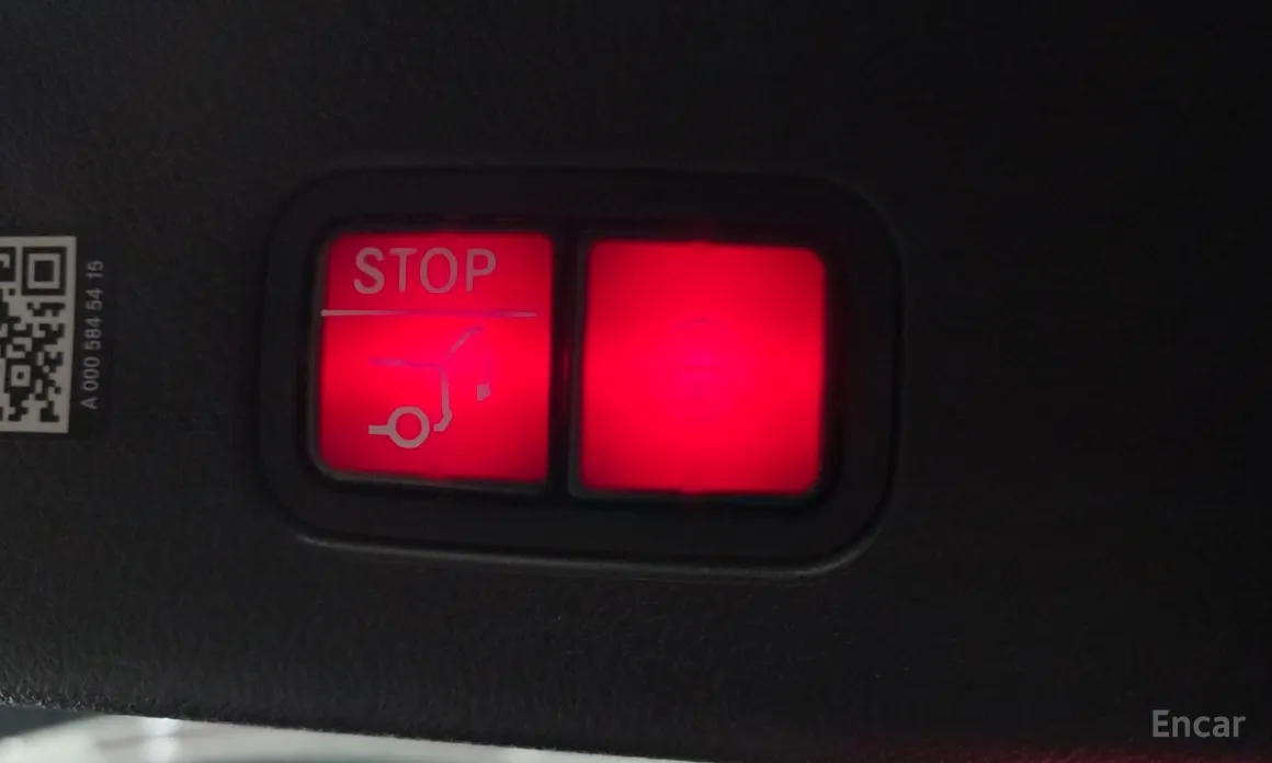 Mercedes-Benz GLC-Class 2023 GLC300 4MATIC AMG Line