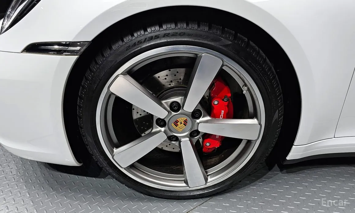 Porsche 911 2019 Carrera 4S Cabriolet