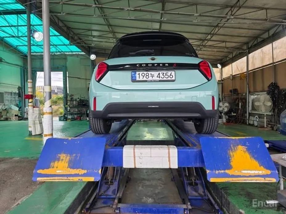 Mini Cooper 2024 Favoured