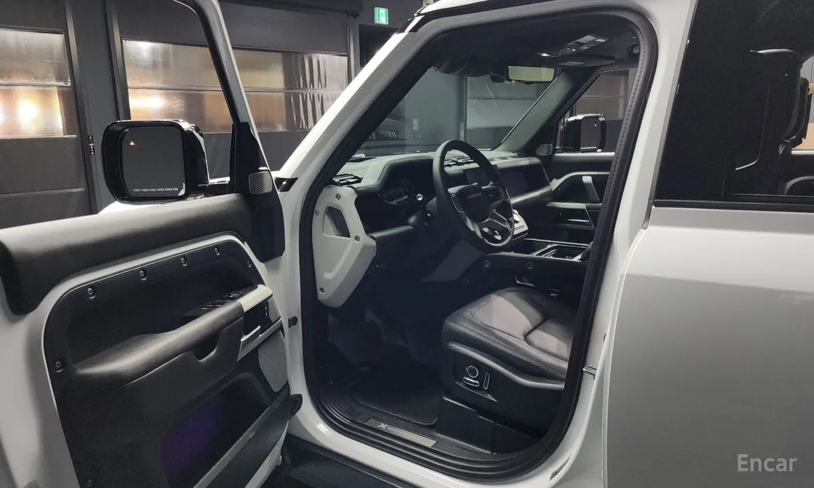 Land Rover Defender 2020 130 D300 X-Dynamic HSE