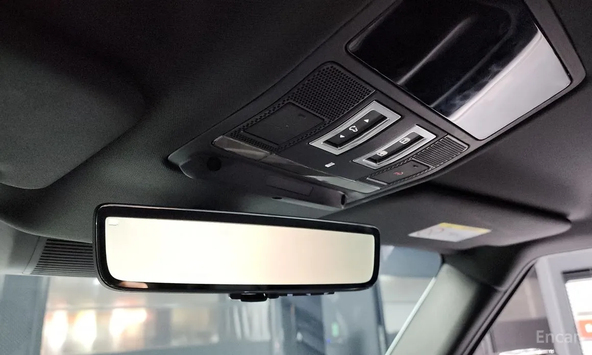 Land Rover Defender 2020 130 D300 X-Dynamic HSE