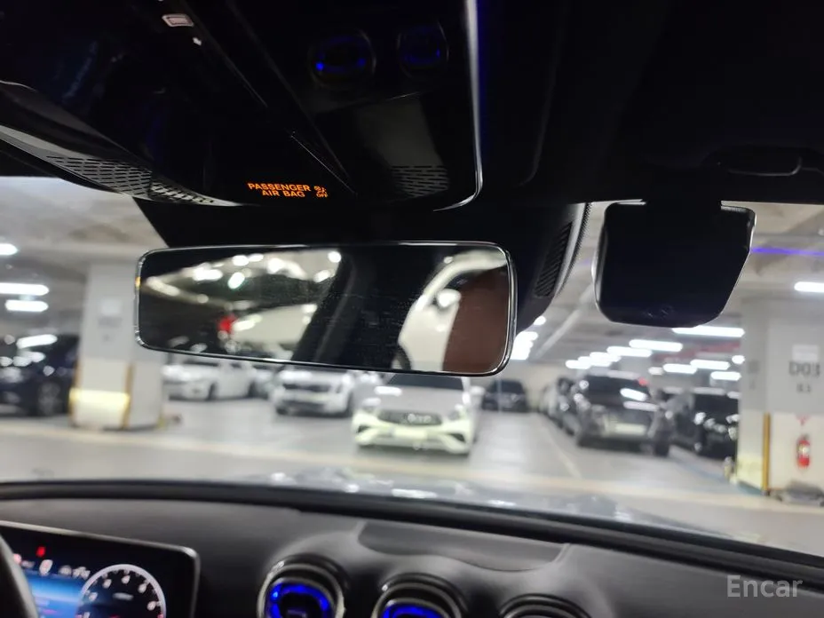 Mercedes-Benz C-Class 2022 C200 4MATIC Avantgarde