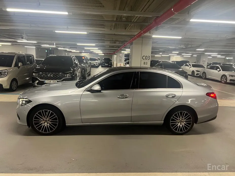 Mercedes-Benz C-Class 2022 C200 4MATIC Avantgarde