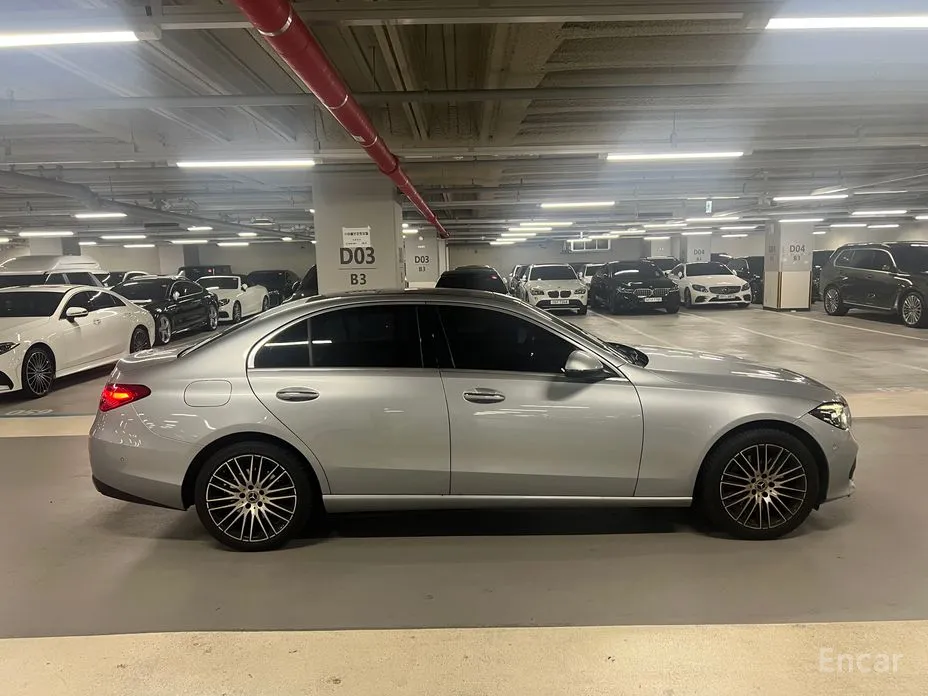 Mercedes-Benz C-Class 2022 C200 4MATIC Avantgarde