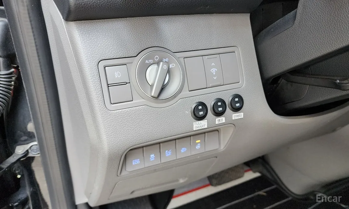 Hyundai Solati 2015 15-seater