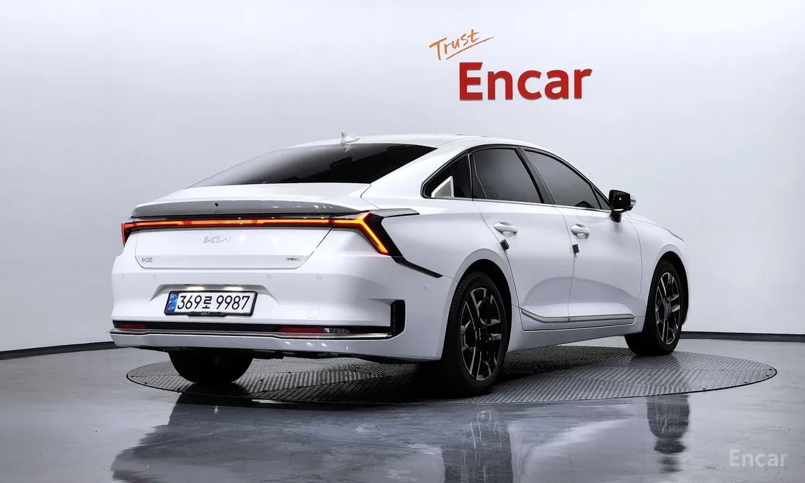 2024 Kia K8