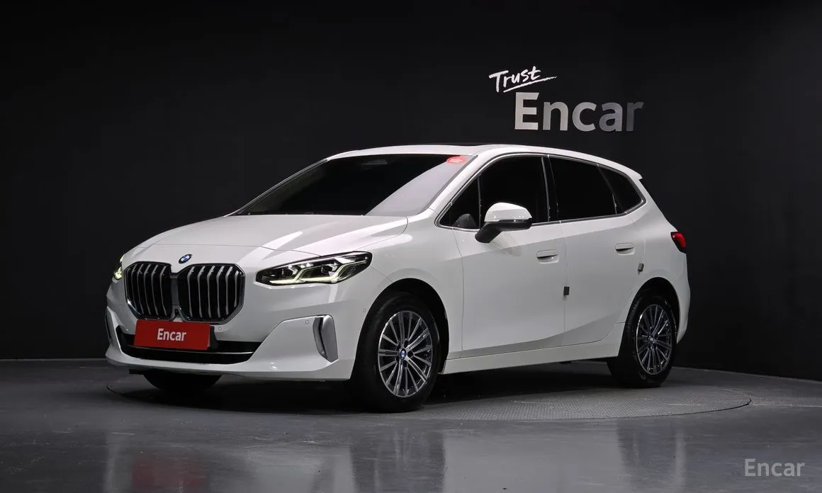 BMW 2 Series 2022 220i Luxury