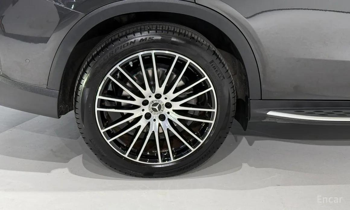 Mercedes-Benz GLC-Class 2023 GLC220 d 4MATIC