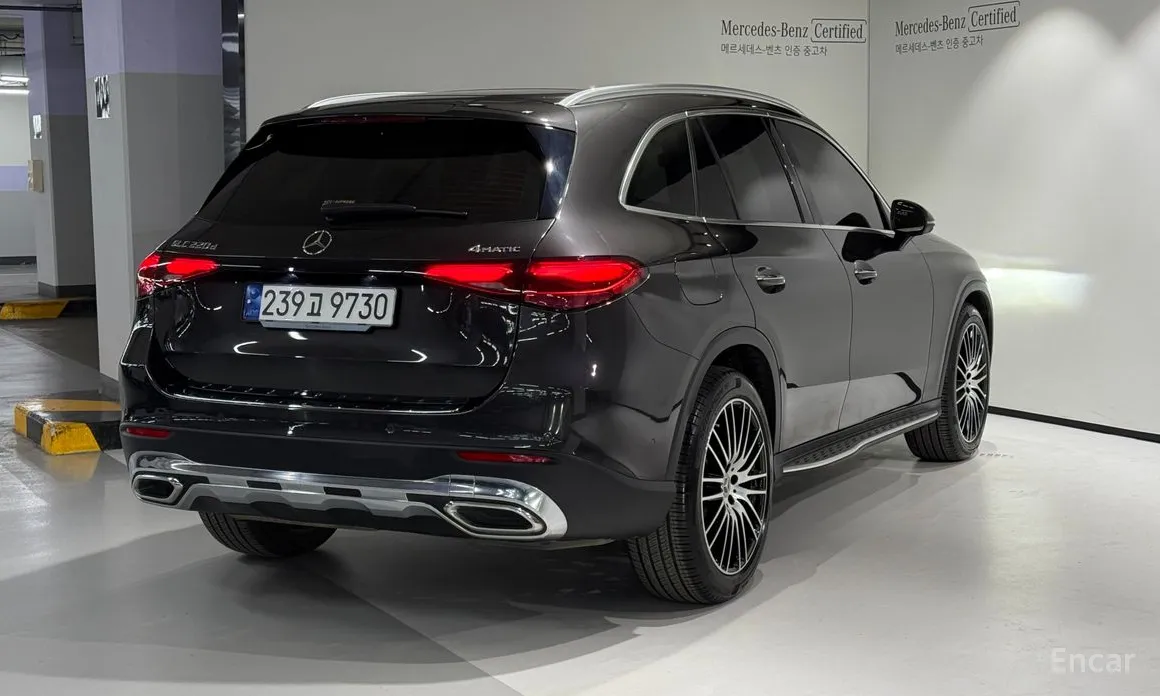 Mercedes-Benz GLC-Class 2023 GLC220 d 4MATIC