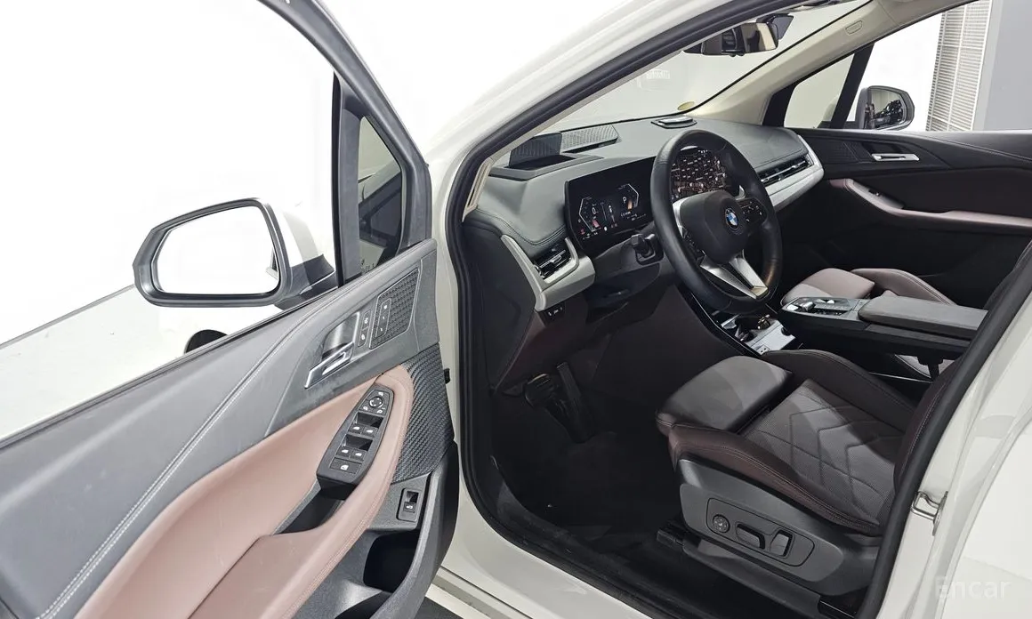 BMW 2 Series 2022 220i Advantage