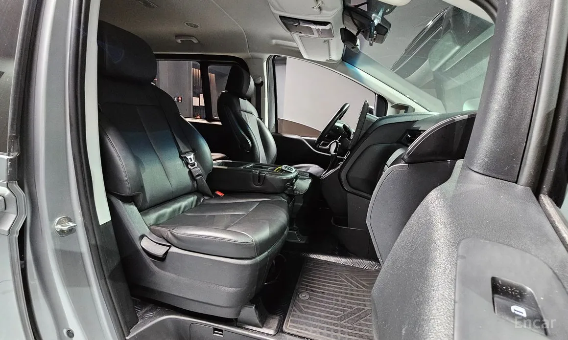 Hyundai Staria 2021 Tourer 11-Seater