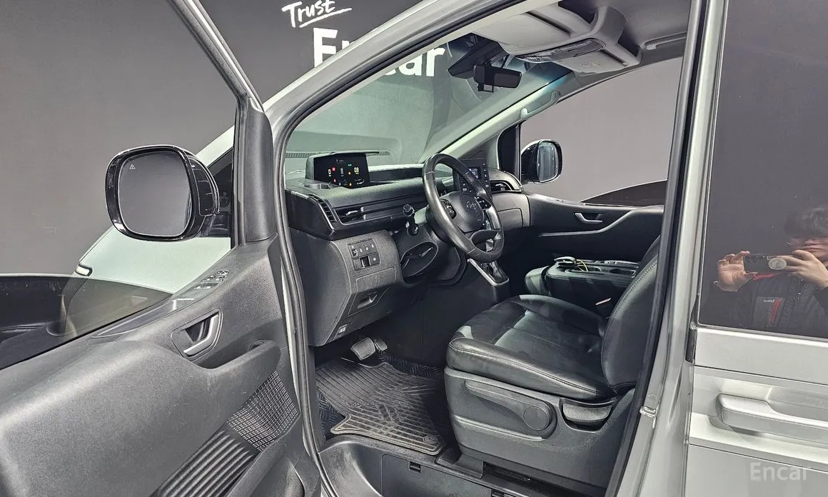 Hyundai Staria 2021 Tourer 11-Seater