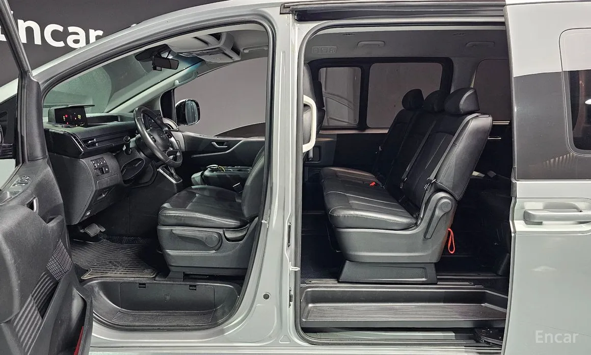 Hyundai Staria 2021 Tourer 11-Seater