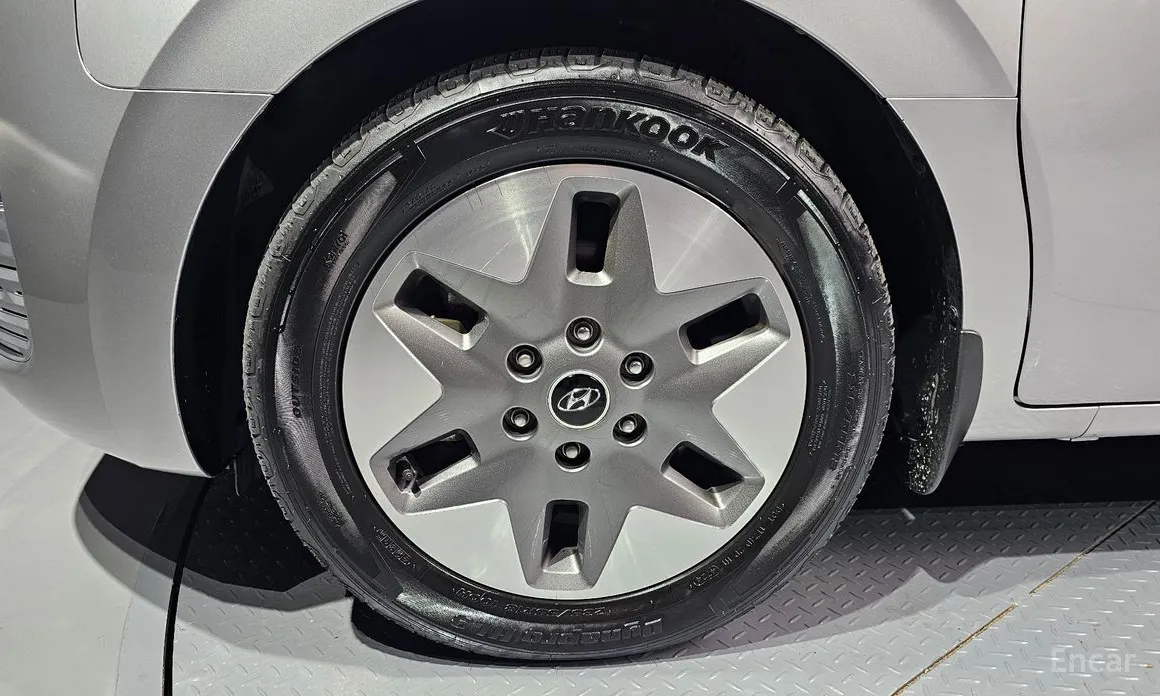 Hyundai Staria 2021 Tourer 11-Seater