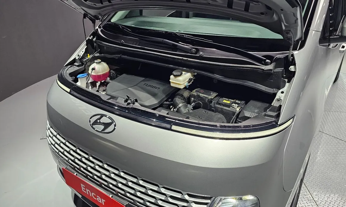 Hyundai Staria 2021 Tourer 11-Seater