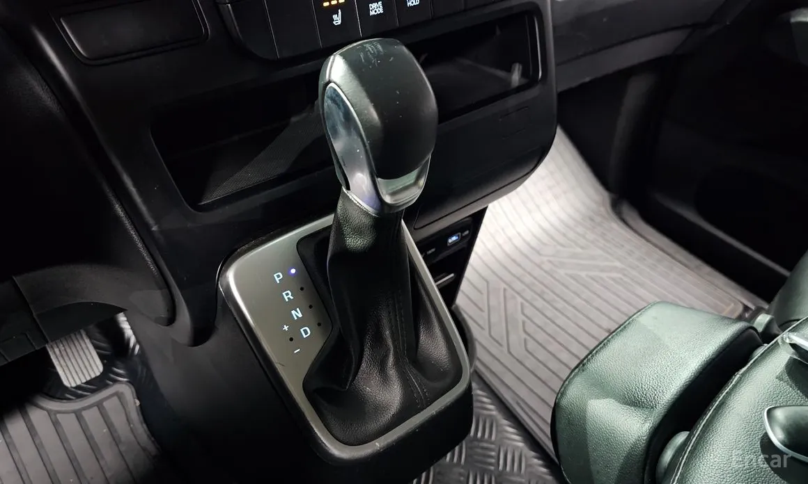 Hyundai Staria 2021 Tourer 11-Seater