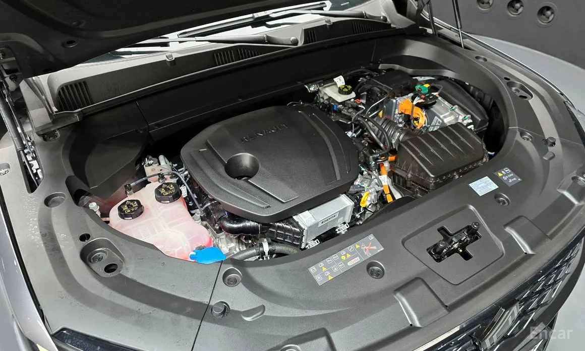 Renault Grand Koleos 2024 1.5 E-TECH Iconic 2WD